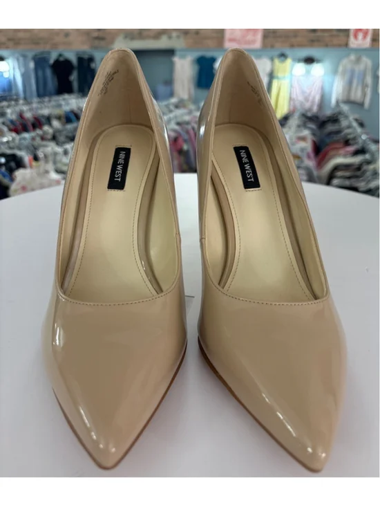 Nine West Beige Patent Leather Pointed Toe Heels Size 9.5W - Picture 2 of 7